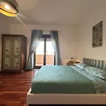 Holiday home Mary Jane House